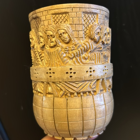 Vintage Hand Carved Olive Wood Chalice Cup w/ Jerusalem Last Supper & Jesus - Picture 9 of 14